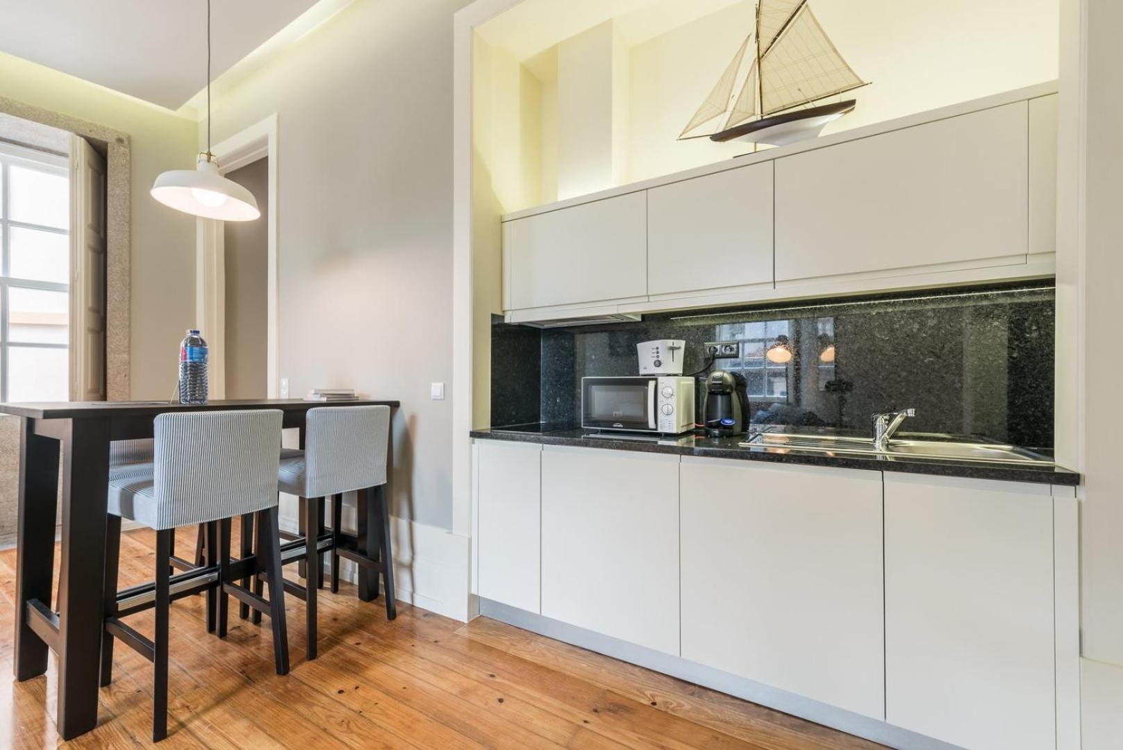 Appartamento Guestready - Chic Retreat In The Heart Of Oporto Esterno foto