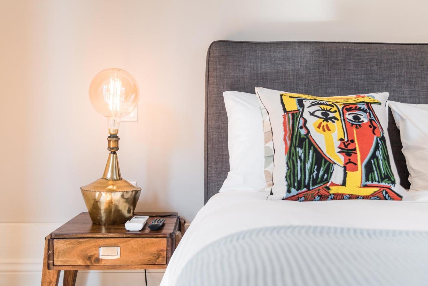 Appartamento Guestready - Chic Retreat In The Heart Of Oporto Esterno foto