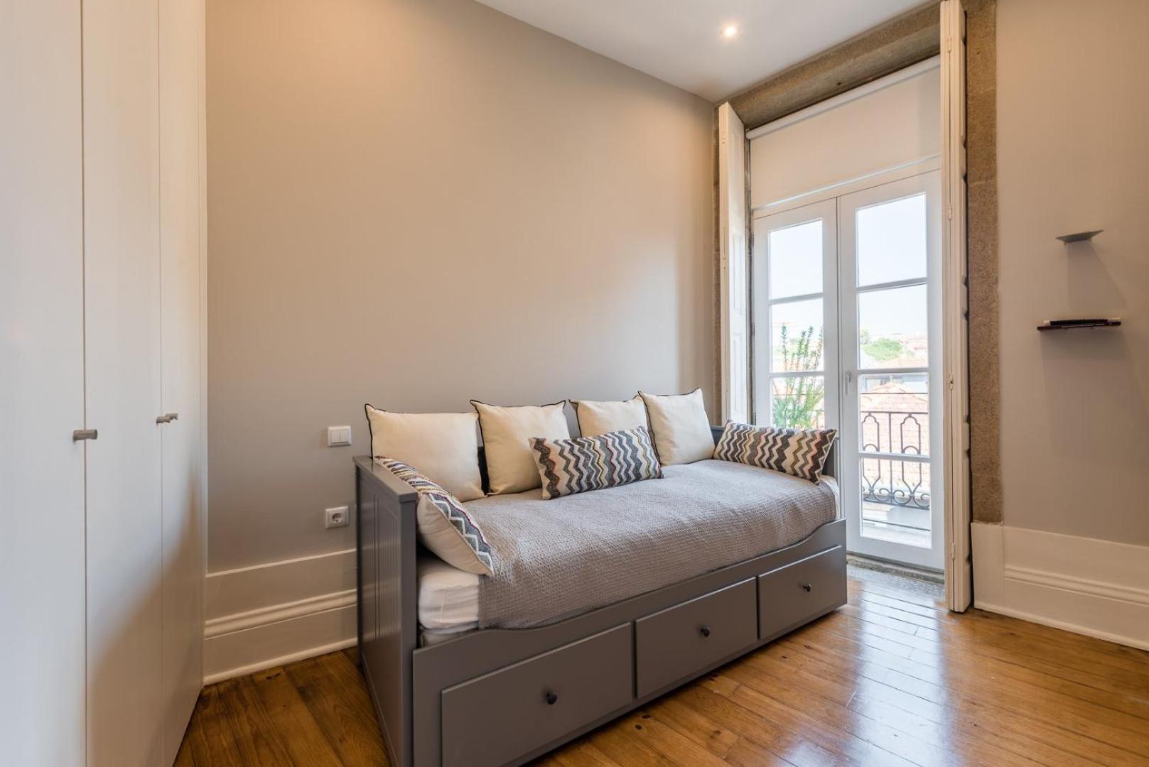 Appartamento Guestready - Chic Retreat In The Heart Of Oporto Esterno foto